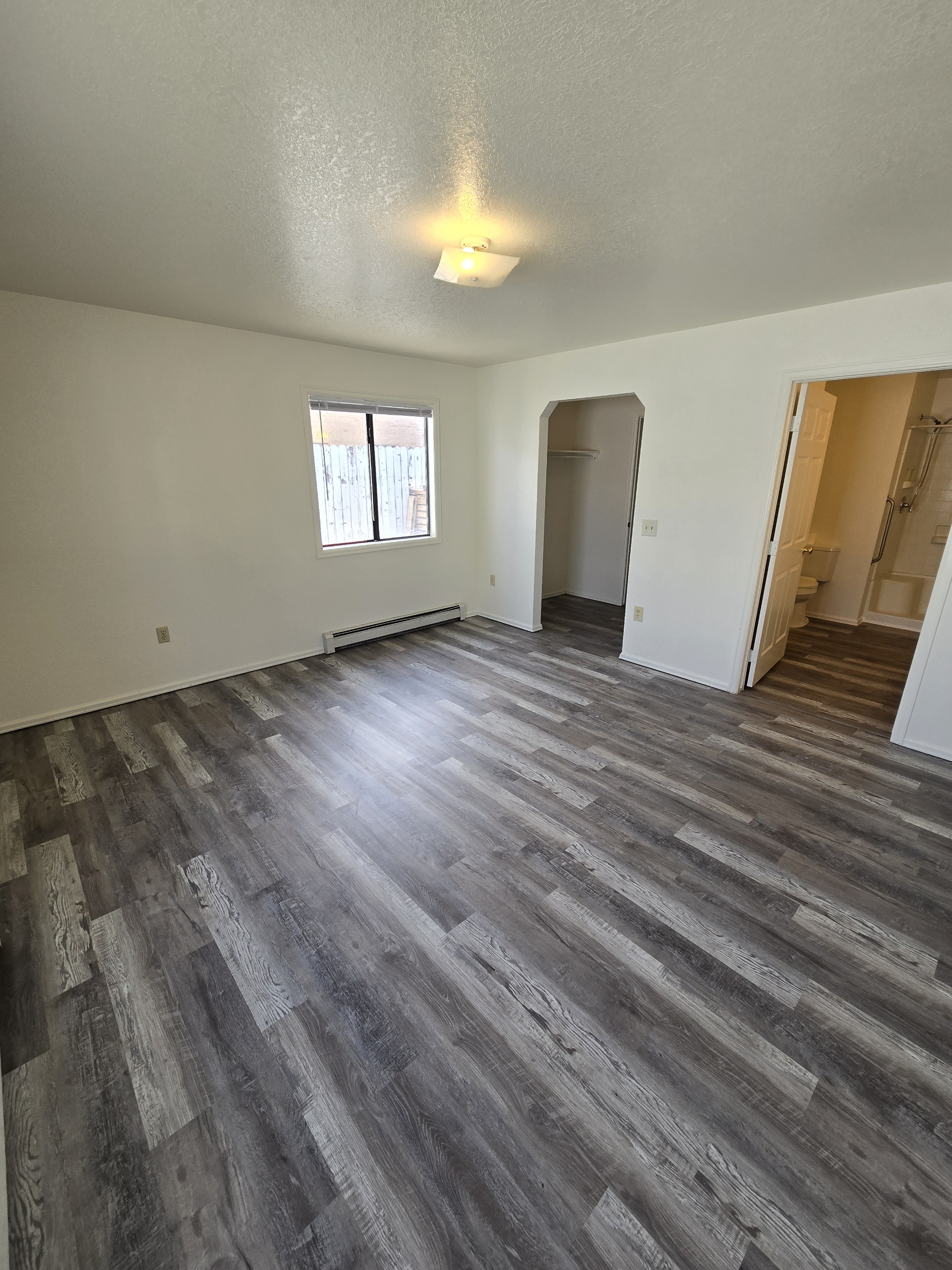 1928 1/2 Grand Avenue - A