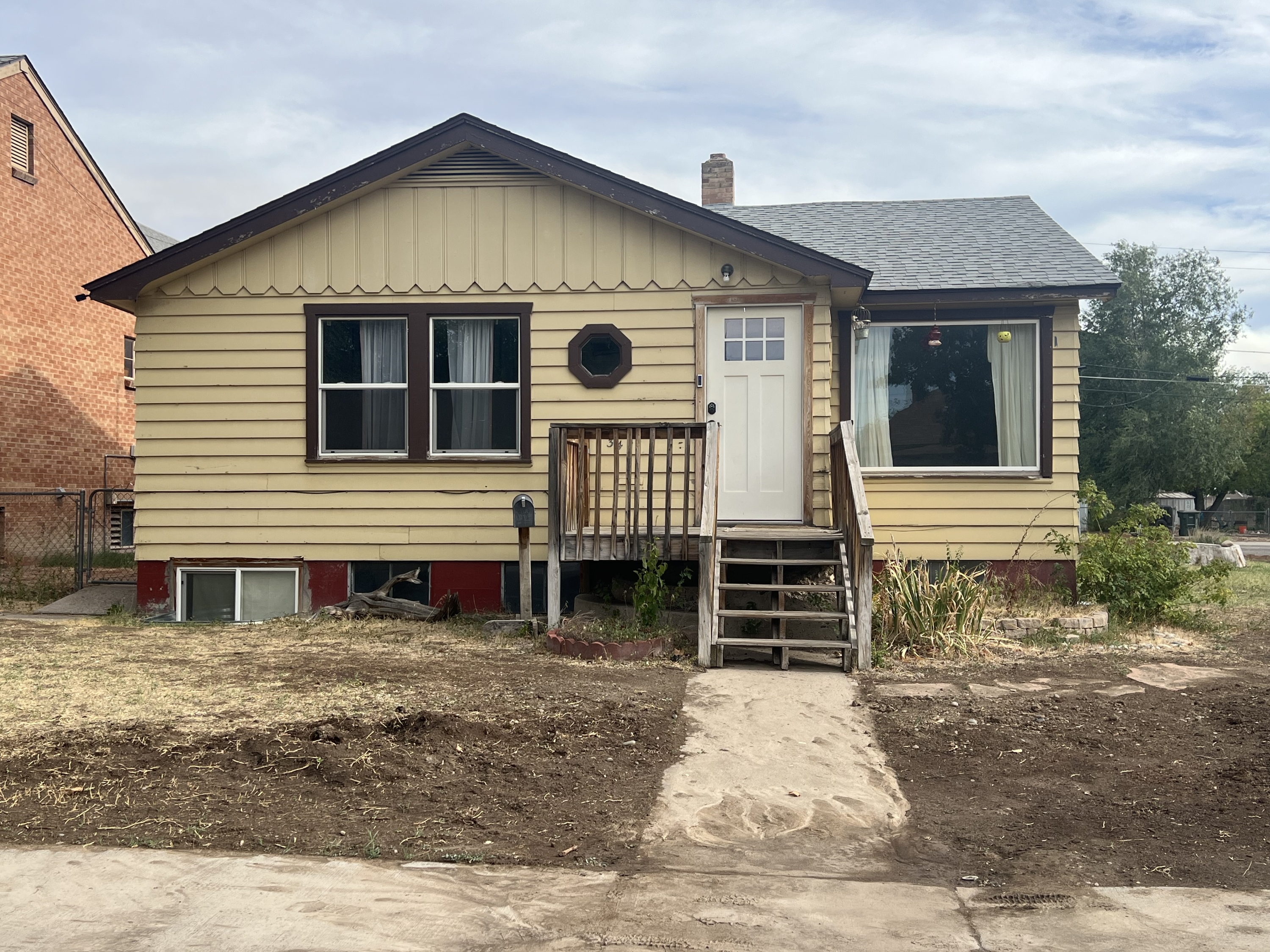 347 Hill Avenue